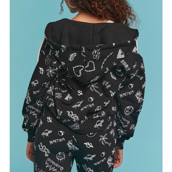 Forever 21 Airwalk Retro Print Black & White Cropped Hoodie Skater jacket Small - Picture 4 of 9